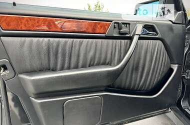 Седан Mercedes-Benz E-Class 1994 в 