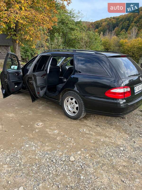 Универсал Mercedes-Benz E-Class 2005 в Косове