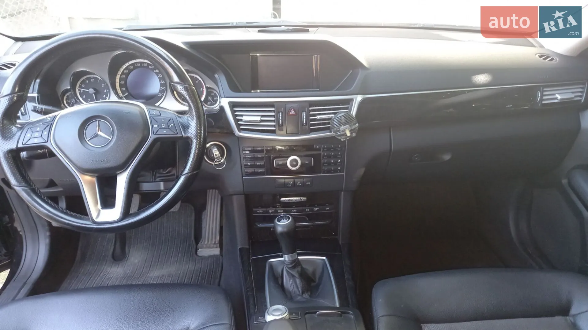 2012 Mercedes-Benz E-klasse - мініатюра 11