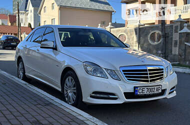 Седан Mercedes-Benz E-Class 2010 в Черновцах