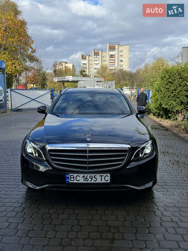 Универсал Mercedes-Benz E-Class 2016 в Львове