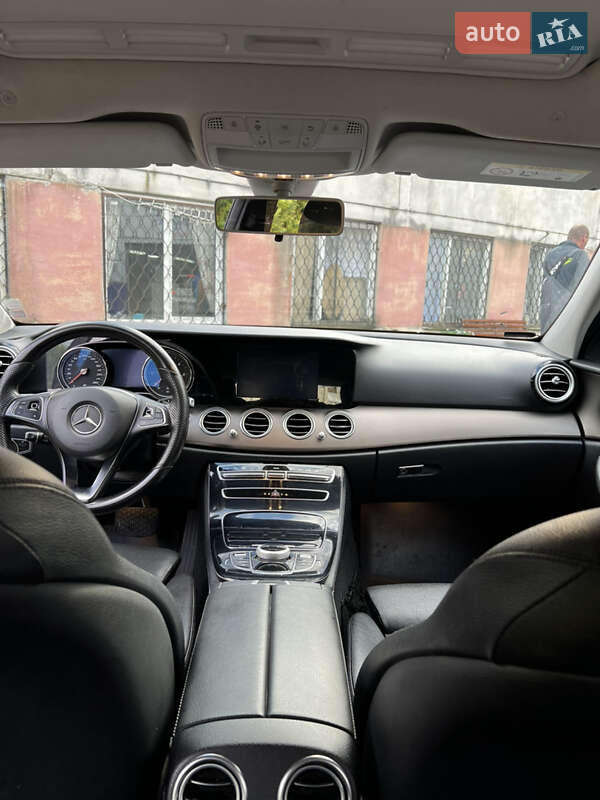Универсал Mercedes-Benz E-Class 2016 в Львове