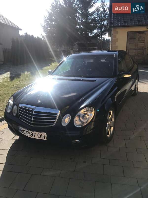 Седан Mercedes-Benz E-Class 2002 в Самборе фото 2 Седан Mercedes-Benz E-Class 2002 в Самборе