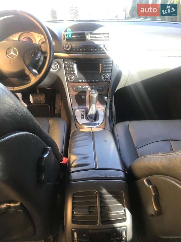 Седан Mercedes-Benz E-Class 2002 в Самборе фото 23 Седан Mercedes-Benz E-Class 2002 в Самборе