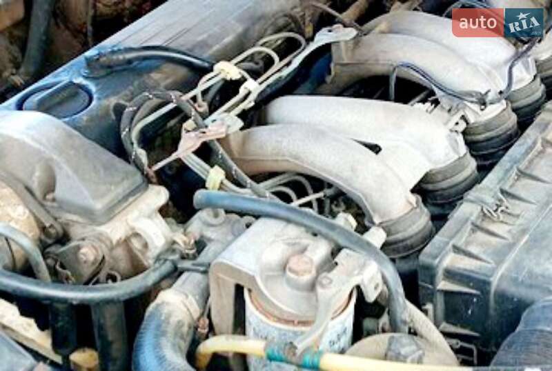 Седан Mercedes-Benz E-Class 1987 в Полтаві