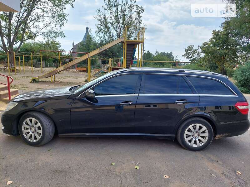 Універсал Mercedes-Benz E-Class 2012 в Рені