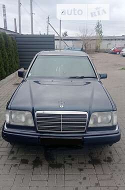Седан Mercedes-Benz E-Class 1994 в Рогатине