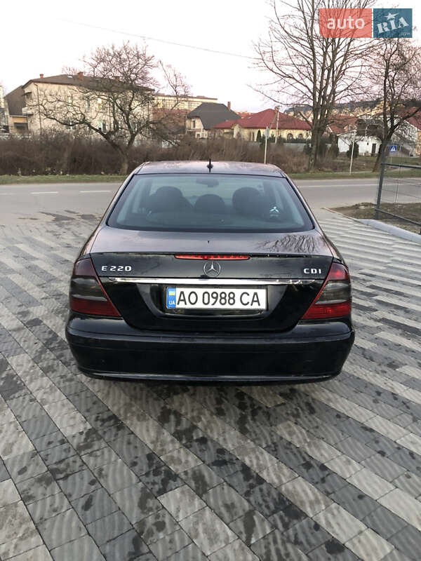 Седан Mercedes-Benz E-Class 2008 в Ужгороде