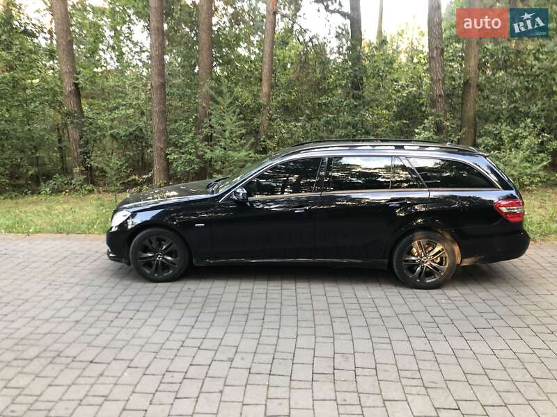 Универсал Mercedes-Benz E-Class 2010 в Львове фото 5 Универсал Mercedes-Benz E-Class 2010 в Львове