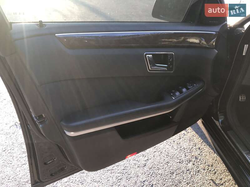 Универсал Mercedes-Benz E-Class 2010 в Львове фото 32 Универсал Mercedes-Benz E-Class 2010 в Львове