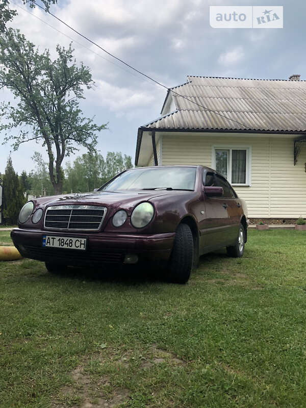 Седан Mercedes-Benz E-Class 1998 в Коломиї