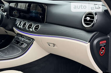 Седан Mercedes-Benz E-Class 2021 в 