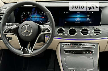 Седан Mercedes-Benz E-Class 2021 в 