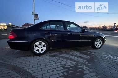 Седан Mercedes-Benz E-Class 2005 в Черновцах