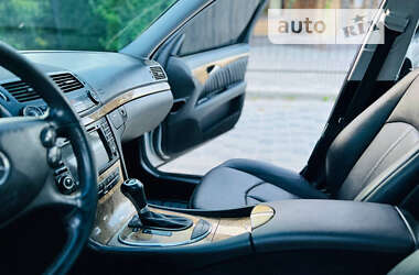 Седан Mercedes-Benz E-Class 2007 в 