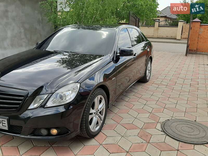 Седан Mercedes-Benz E-Class 2011 в Одессе