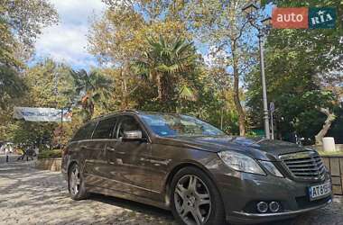 Универсал Mercedes-Benz E-Class 2011 в 