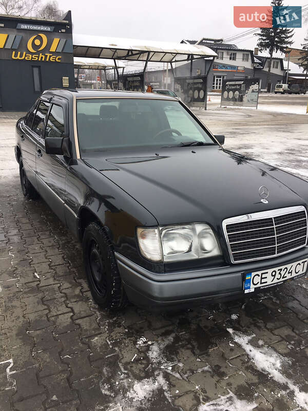 Седан Mercedes-Benz E-Class 1995 в Черновцах