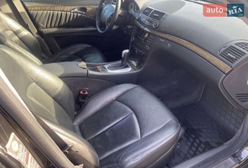 Седан Mercedes-Benz E-Class 2006 в Херсоні