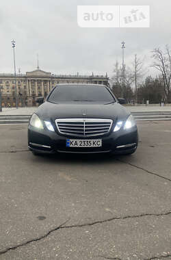 Седан Mercedes-Benz E-Class 2013 в Николаеве
