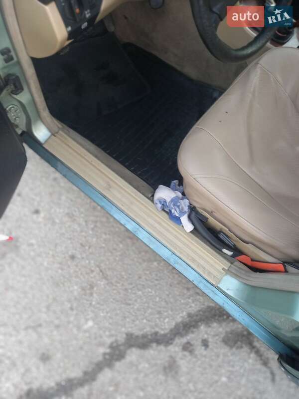 Седан Mercedes-Benz E-Class 1986 в Одессе