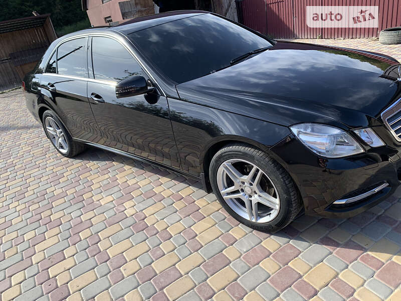 Седан Mercedes-Benz E-Class 2012 в Хмельницькому