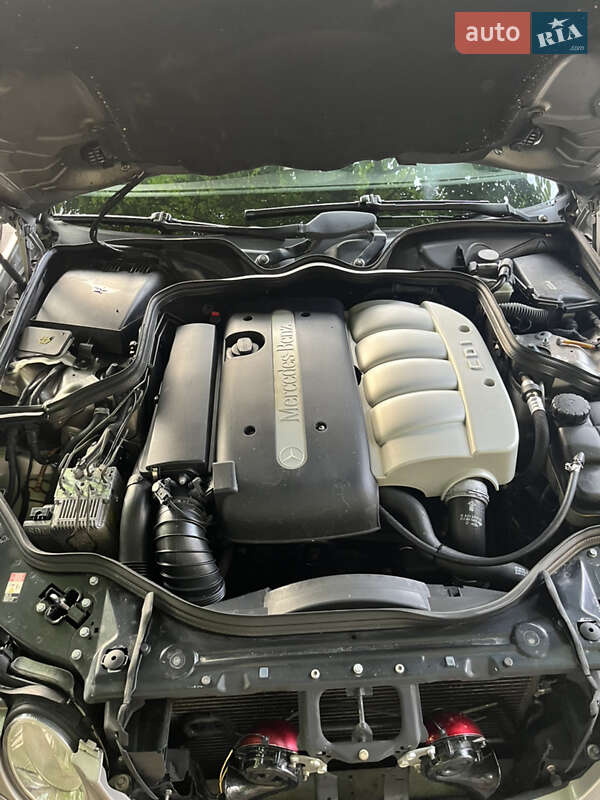 Седан Mercedes-Benz E-Class 2002 в Одессе