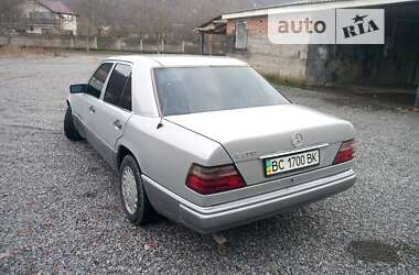 Седан Mercedes-Benz E-Class 1994 в Виноградові