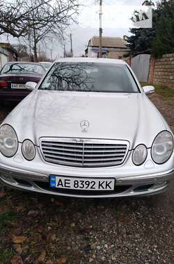 Седан Mercedes-Benz E-Class 2003 в Кривому Розі