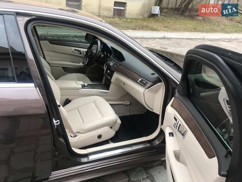 Седан Mercedes-Benz E-Class 2013 в Львові фото 2 Седан Mercedes-Benz E-Class 2013 в Львові