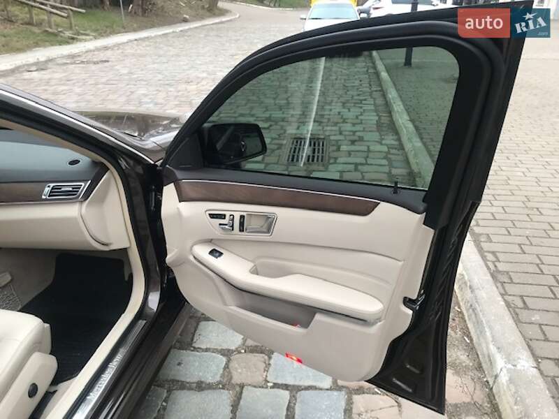 Седан Mercedes-Benz E-Class 2013 в Львові фото 4 Седан Mercedes-Benz E-Class 2013 в Львові