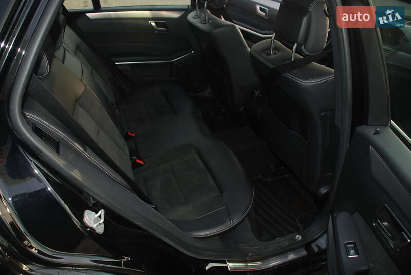 Універсал Mercedes-Benz E-Class 2016 в Волочиську