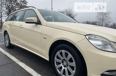 Універсал Mercedes-Benz E-Class 2010 в Запоріжжі