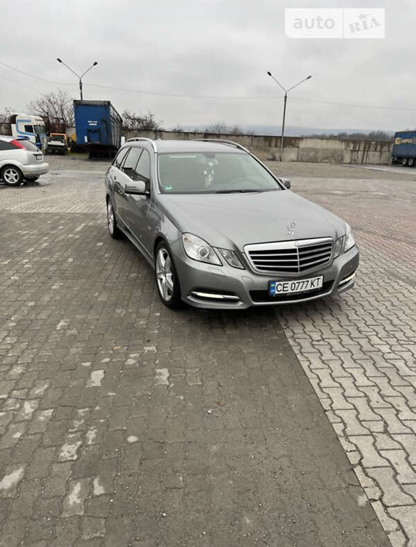 Универсал Mercedes-Benz E-Class 2011 в Черновцах