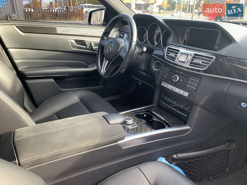 Седан Mercedes-Benz E-Class 2015 в Києві