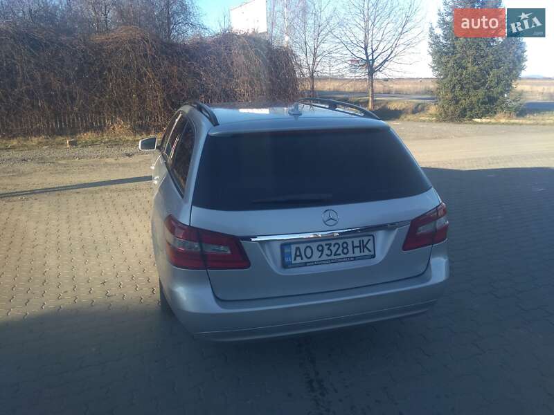 Универсал Mercedes-Benz E-Class 2010 в Мукачево