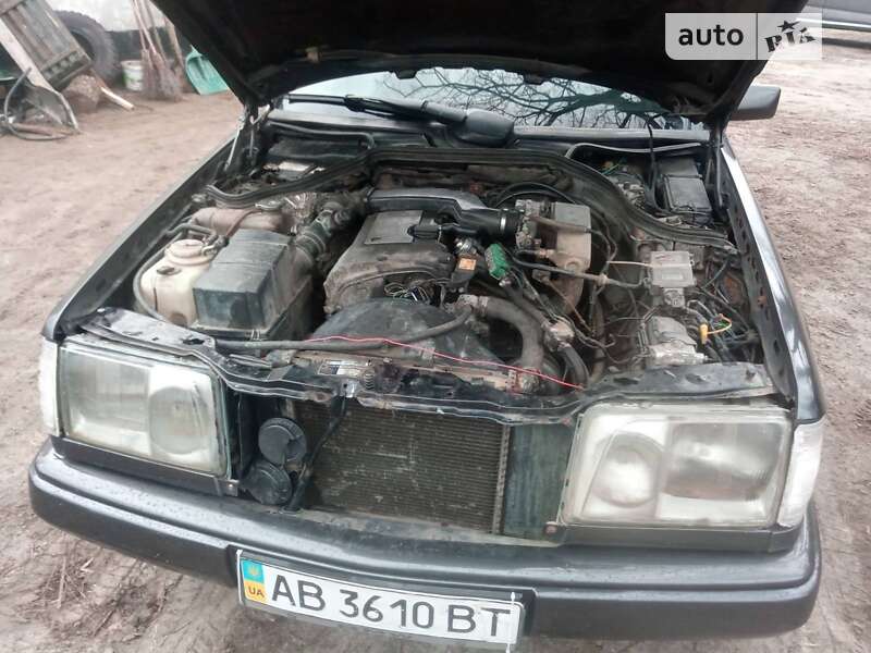 Седан Mercedes-Benz E-Class 1994 в Житомирі