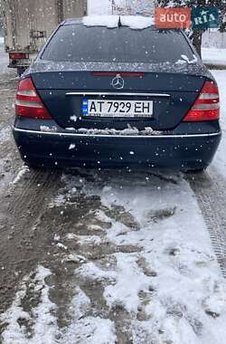 Седан Mercedes-Benz E-Class 2003 в Городенці