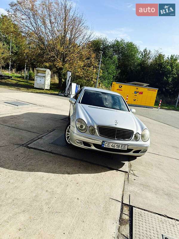 Седан Mercedes-Benz E-Class 2002 в Чернівцях