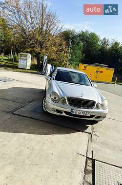 Седан Mercedes-Benz E-Class 2002 в Черновцах