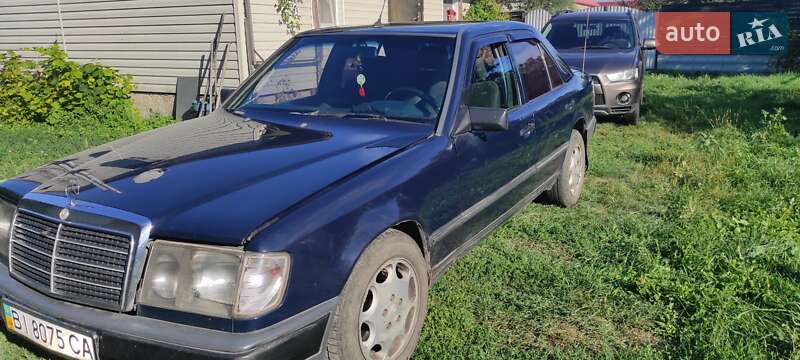 Седан Mercedes-Benz E-Class 1987 в Самборе