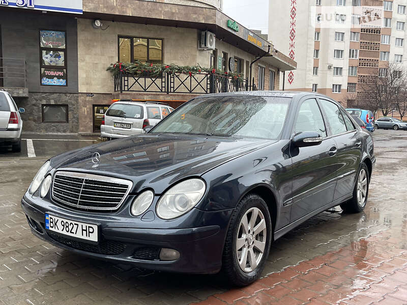 Mercedes E-class W211