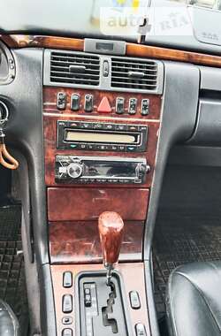 Седан Mercedes-Benz E-Class 1998 в 