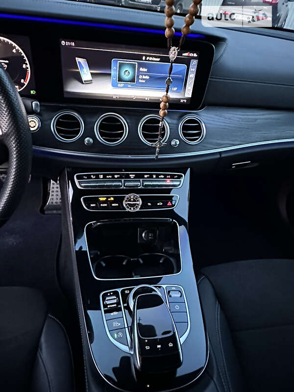 Седан Mercedes-Benz E-Class 2017 в Ивано-Франковске