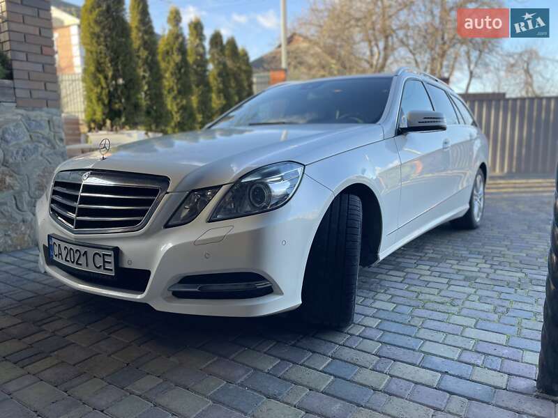 Универсал Mercedes-Benz E-Class 2012 в Умани
