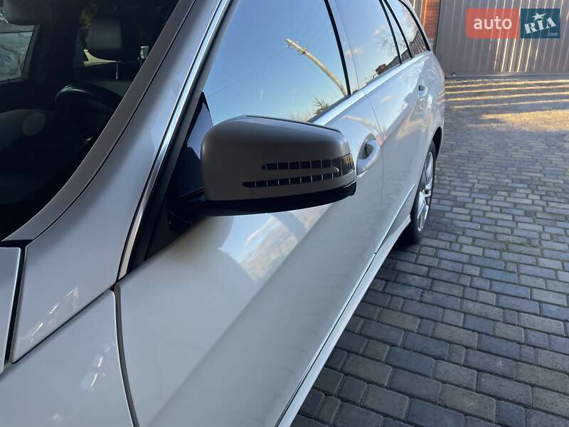 Универсал Mercedes-Benz E-Class 2012 в Умани