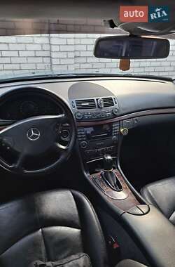 Седан Mercedes-Benz E-Class 2006 в Вольногорске