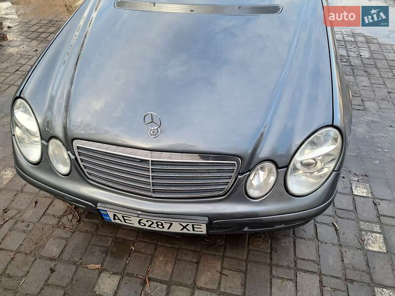 Седан Mercedes-Benz E-Class 2006 в Вольногорске