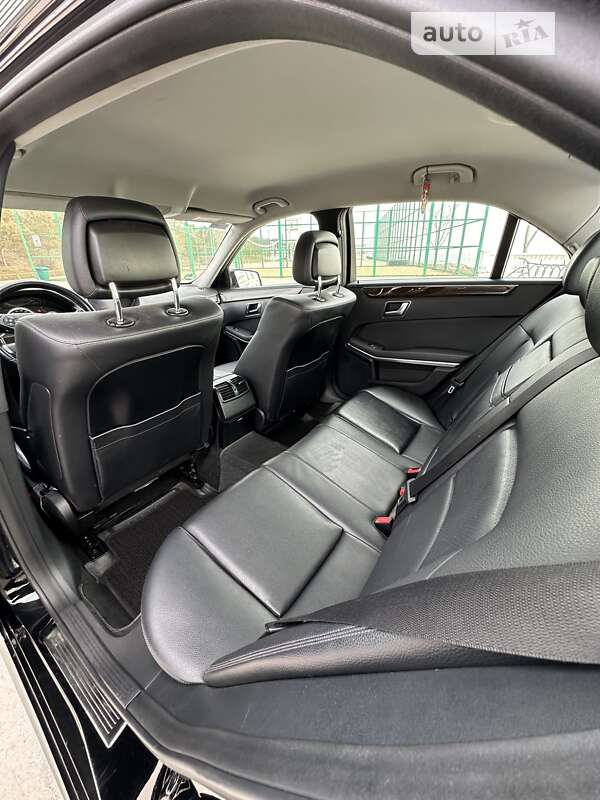 Седан Mercedes-Benz E-Class 2012 в Одесі