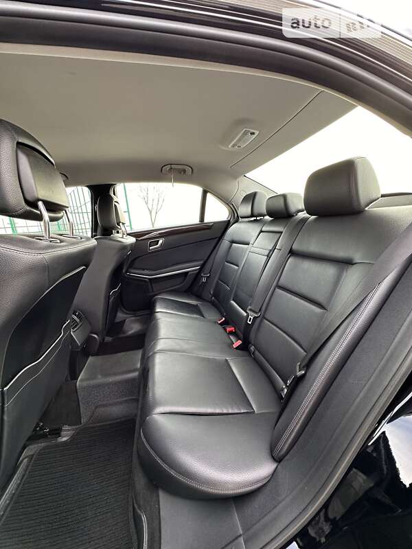 Седан Mercedes-Benz E-Class 2012 в Одесі